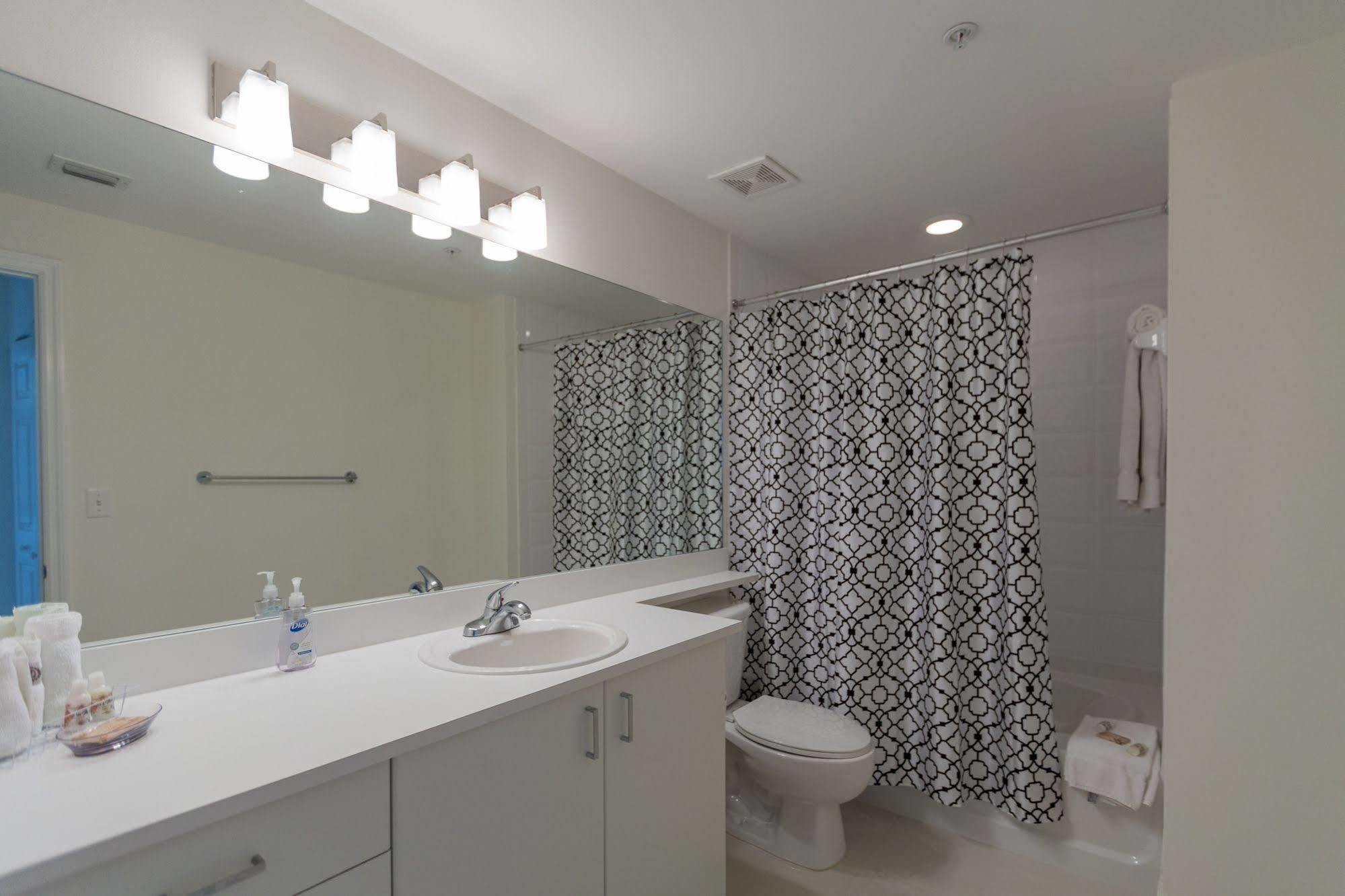 Pelicanstay In Coconut Grove Miami Coral Gables Exterior foto