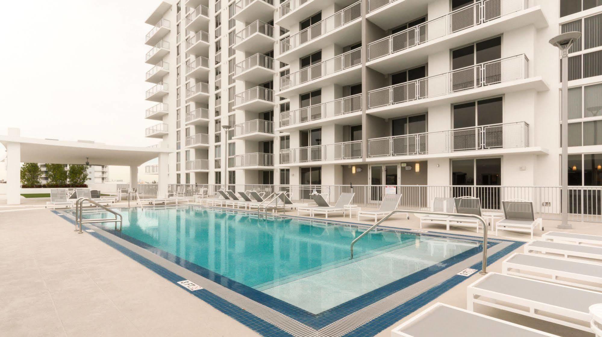 Pelicanstay In Coconut Grove Miami Coral Gables Exterior foto
